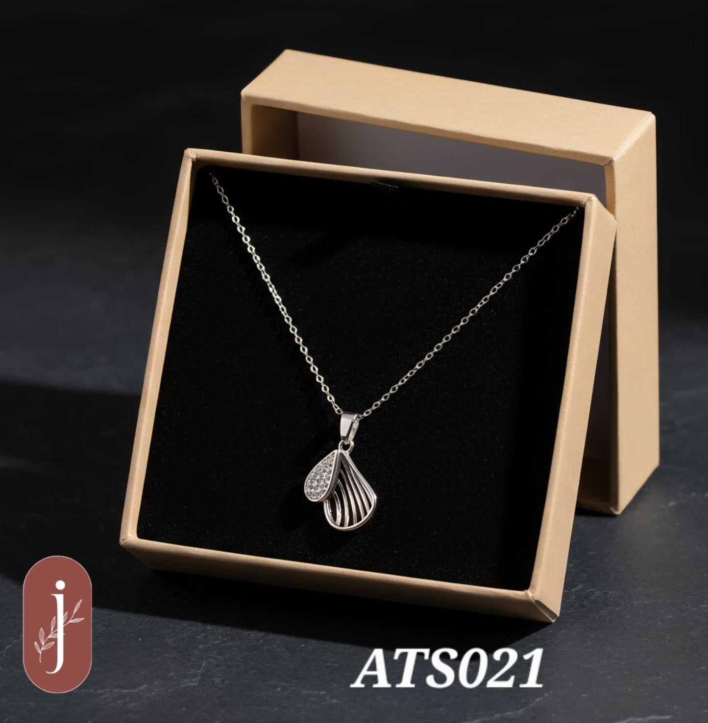 Anti Tarnish Silver Plated Leaf Pendant Necklace -ATS021