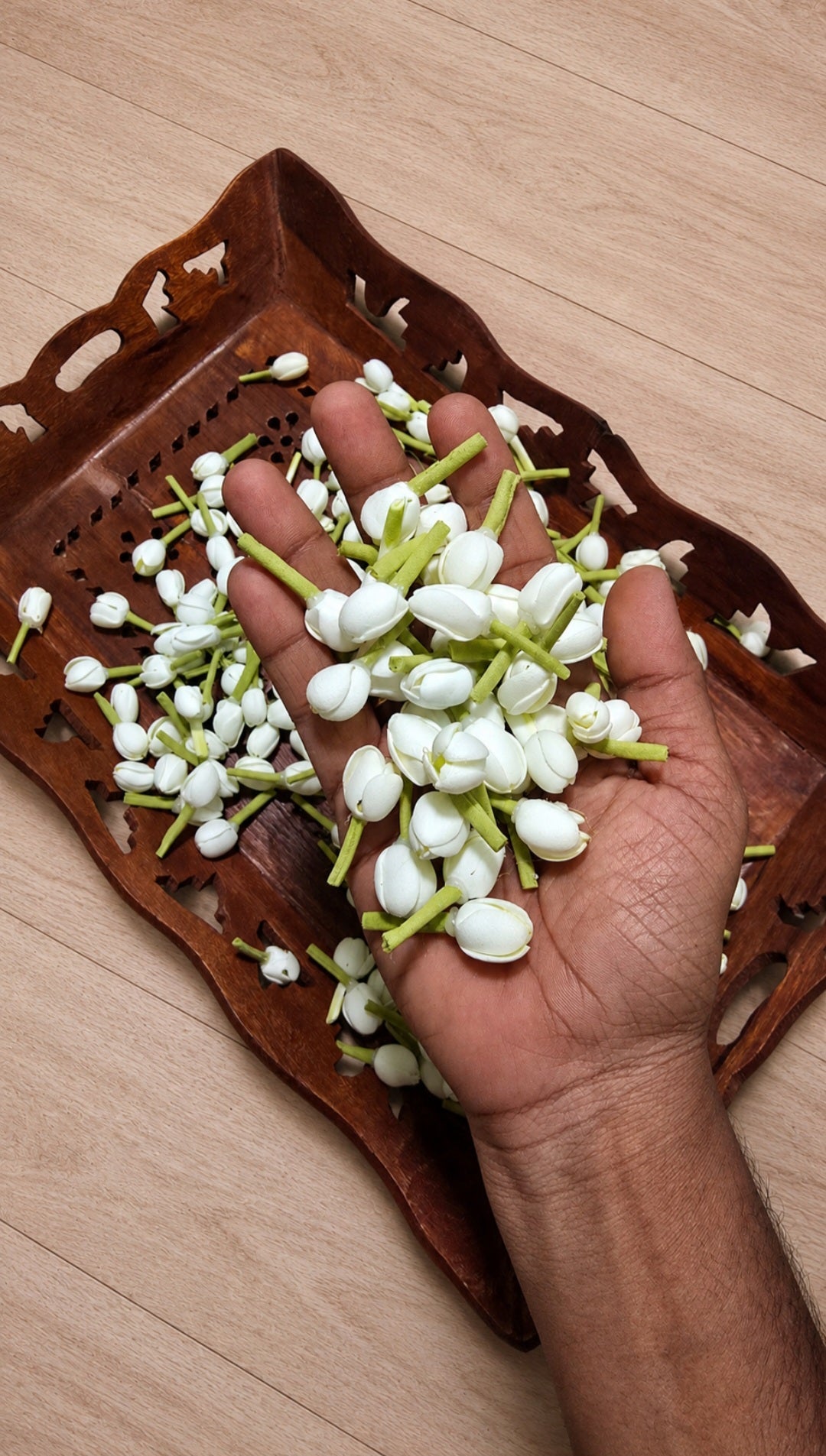 Madras Malli Poo - Semi Bloomed String