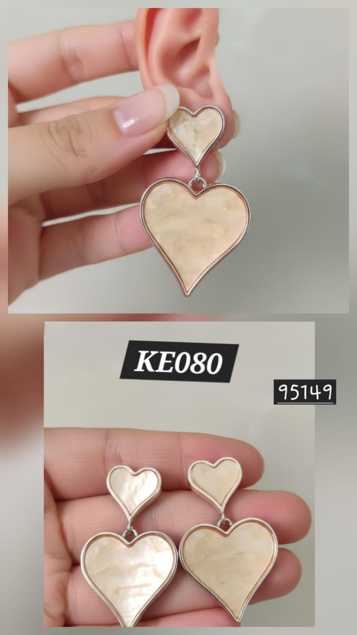 Gold Heart Korean Earrings - KE080