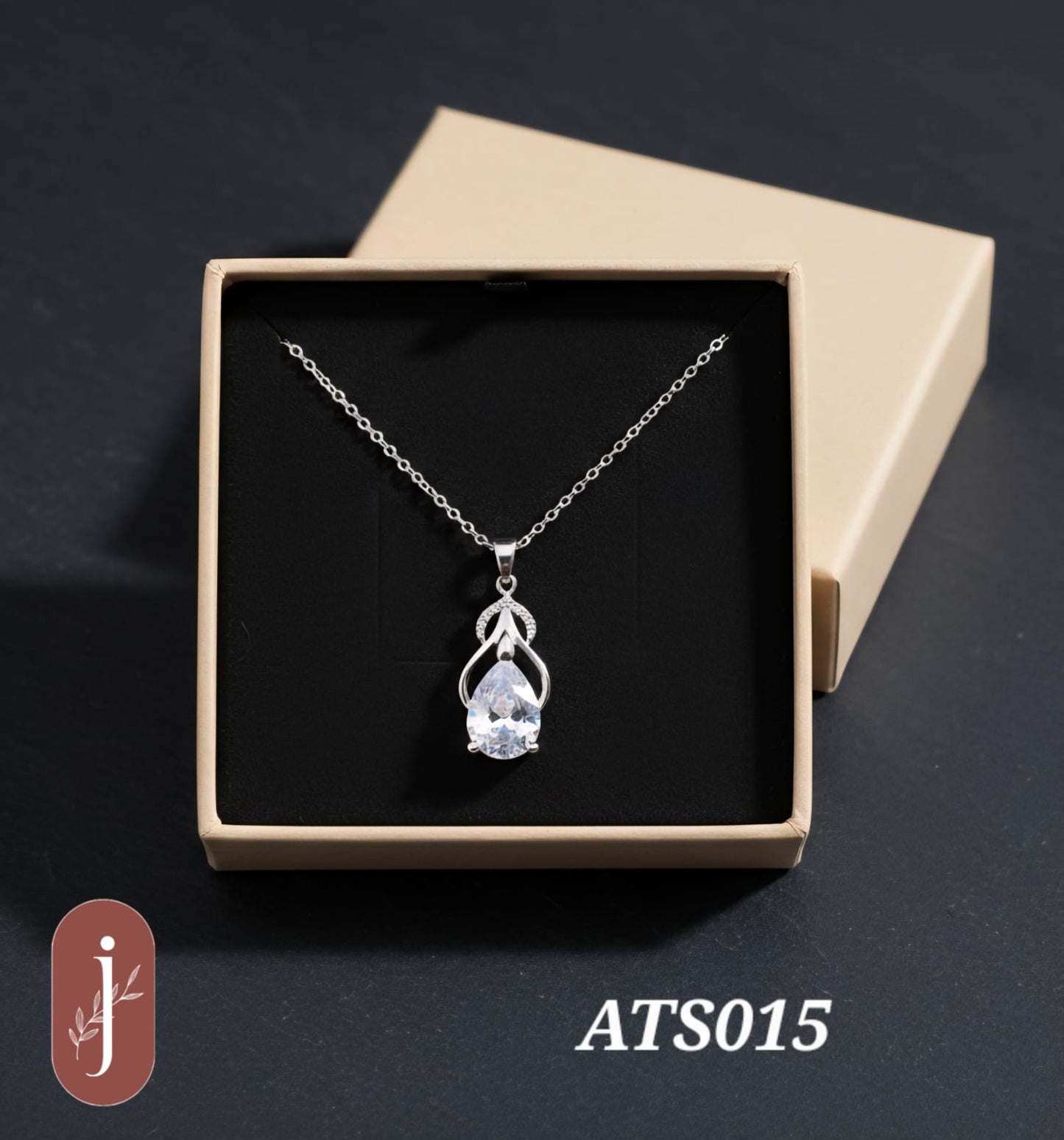 Anti Tarnish Silver Plated Glitter Stone Pendant Necklace -ATS015