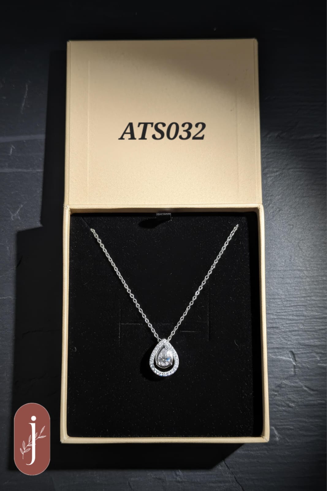 Anti Tarnish Silver Plated Stone Pendant Necklace -ATS032