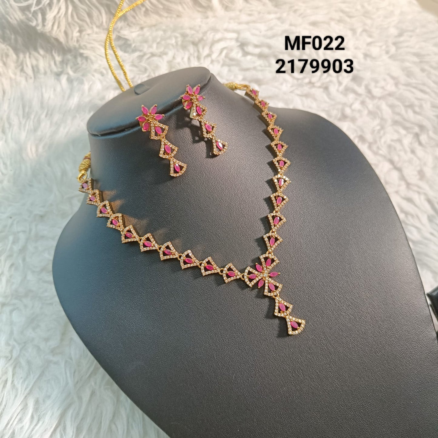Matte Finish Necklace - MF022