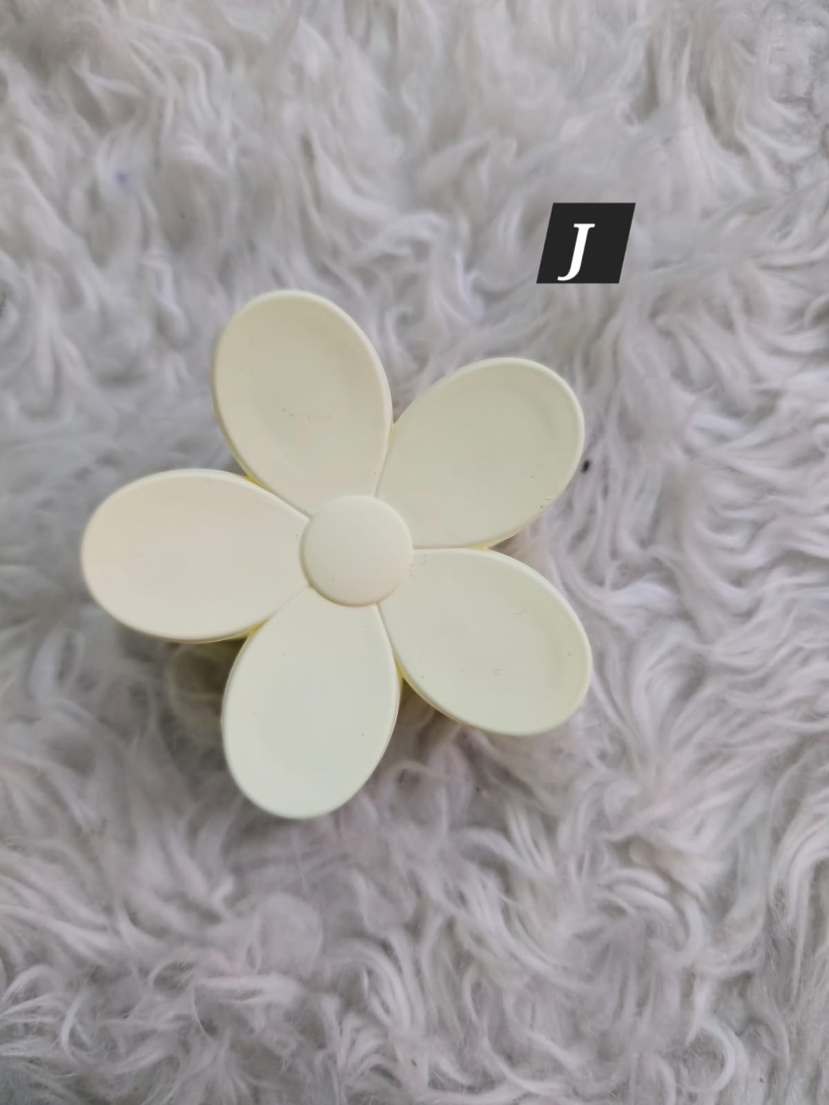 Flower Shaped Matte Finish Medium Size Hair Claw - Korean Fashion - BC2