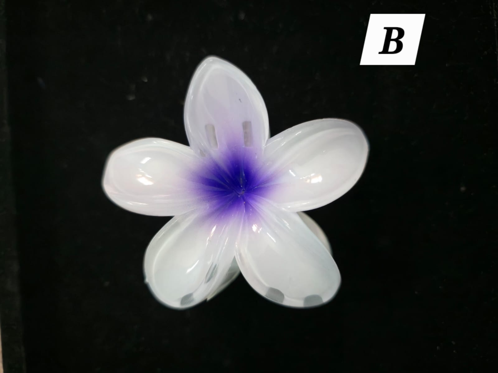 Flower Shaped Glossy Finish Large Size Hair Claw - Korean Fashion - BC4