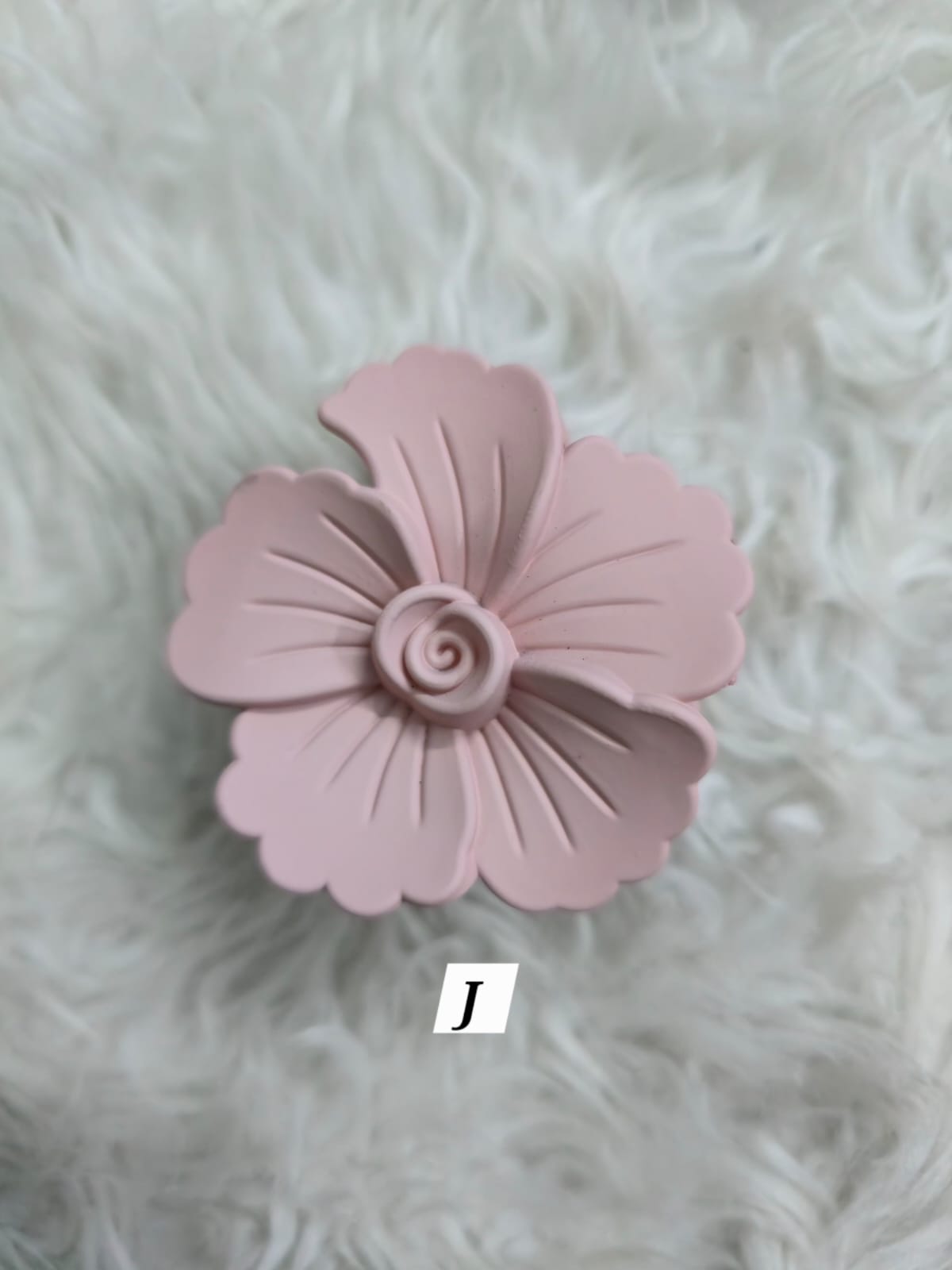 Flower Shaped Matte Finish Medium Size Hair Claw - Korean Fashion - BC9