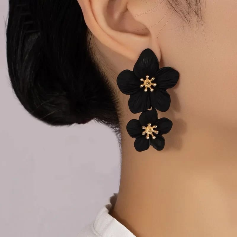 Black Flower Korean Earrings - KE141
