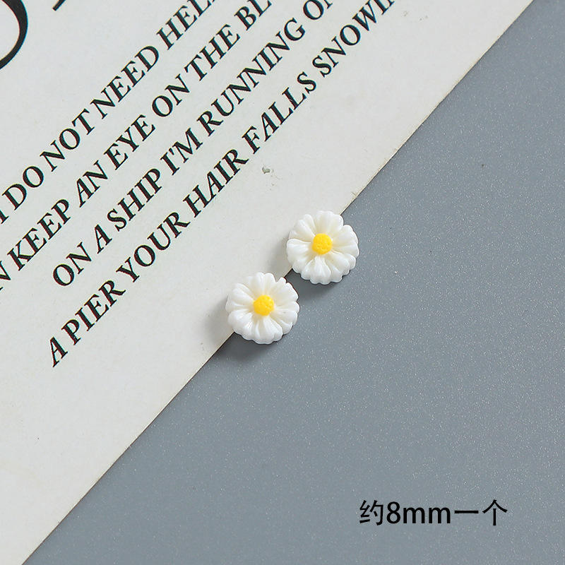 White Flower Korean Earrings - KE147