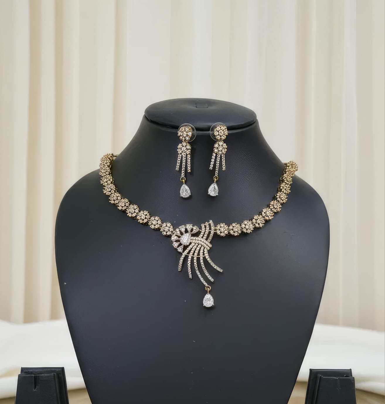 Matte Finish Necklace - MF034