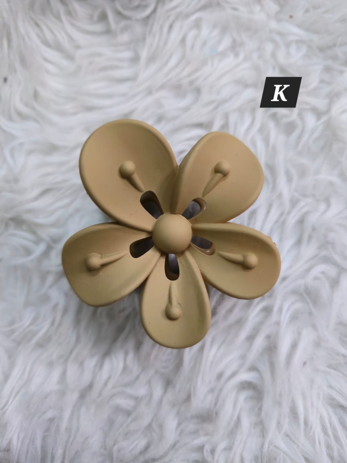 Flower Shaped Matte Finish Medium Size Hair Claw - Korean Fashion - BC3