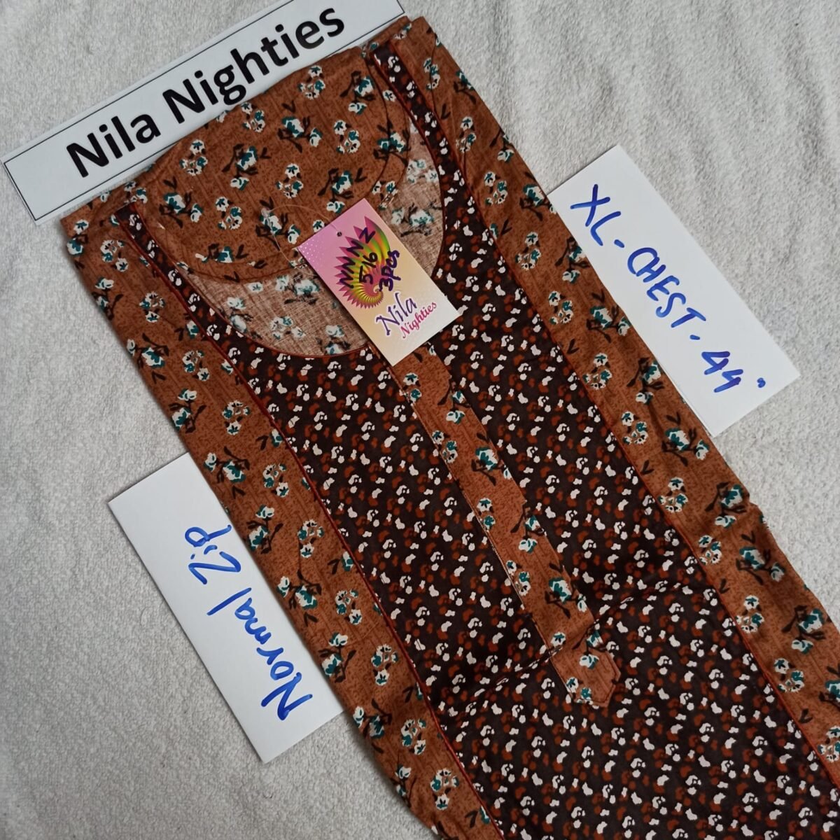 WhatsApp Image 2025-01-01 at 12.44.19 PM(2) Nila Nighties - Normal Zip Model - NZP516 -XL Size
