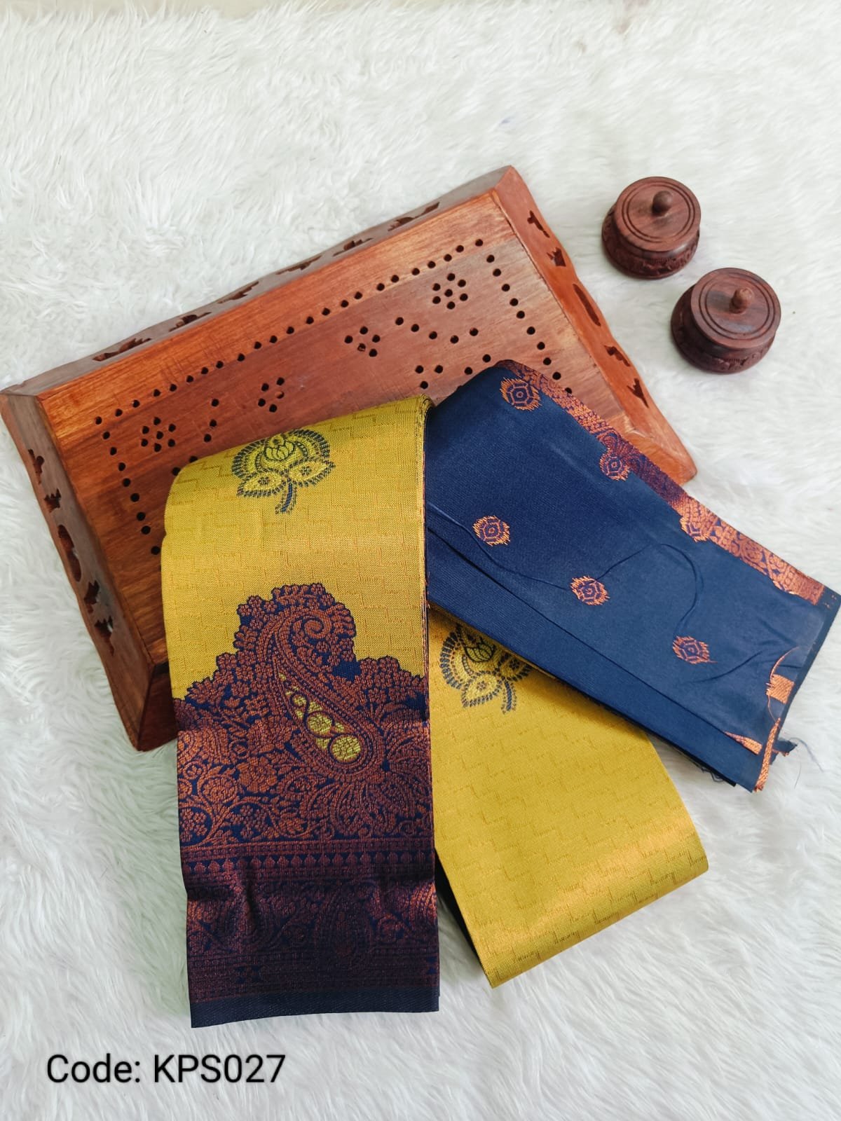 WhatsApp Image 2025-04-11 at 12.57.57 PM KPS027 - Kubera Pattu Saree