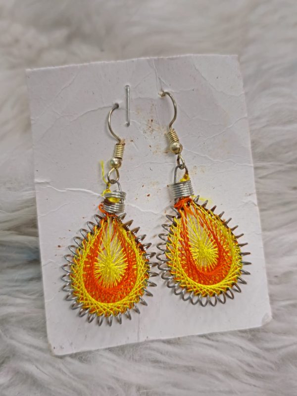 E020 - Hanging Earrings