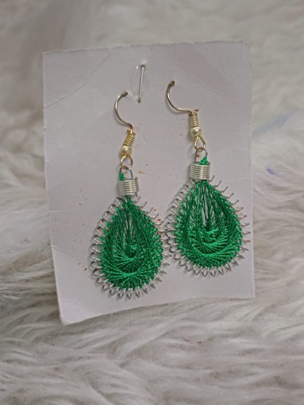 E018 - Hanging Earrings