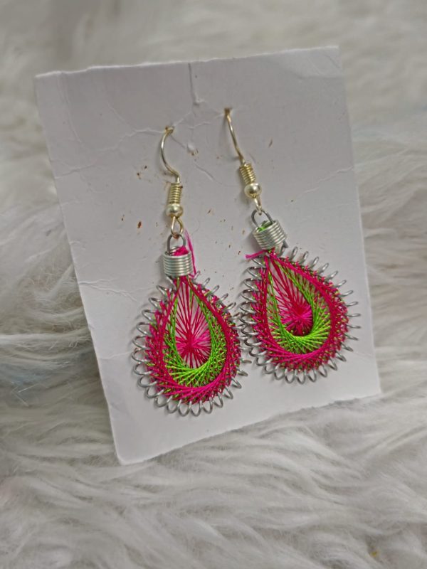 E014 - Hanging Earrings