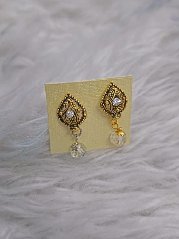 E006 - Stud - Earrings