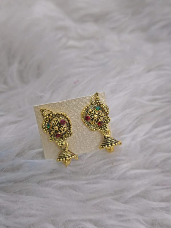 E012 - Stud - Earrings