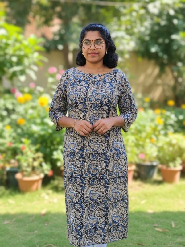 IC004 - Kalamkari Cotton Side Open Kurtis