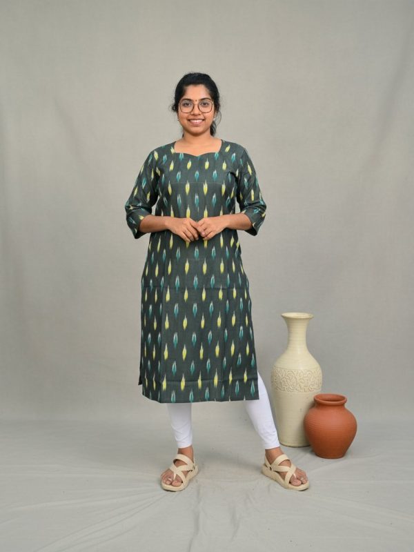 IC011- Pochampally Ikkat Cotton Side Open Kurtis