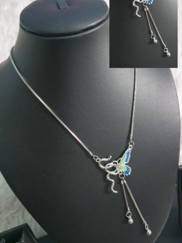 KNJ024 - Classic Pendant Necklace – Minimal Gold Chain for Women